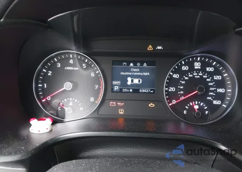 2019 Kia Forte Lxs z USA, uszkodzony, nr VIN 3KPF24AD8KE028961